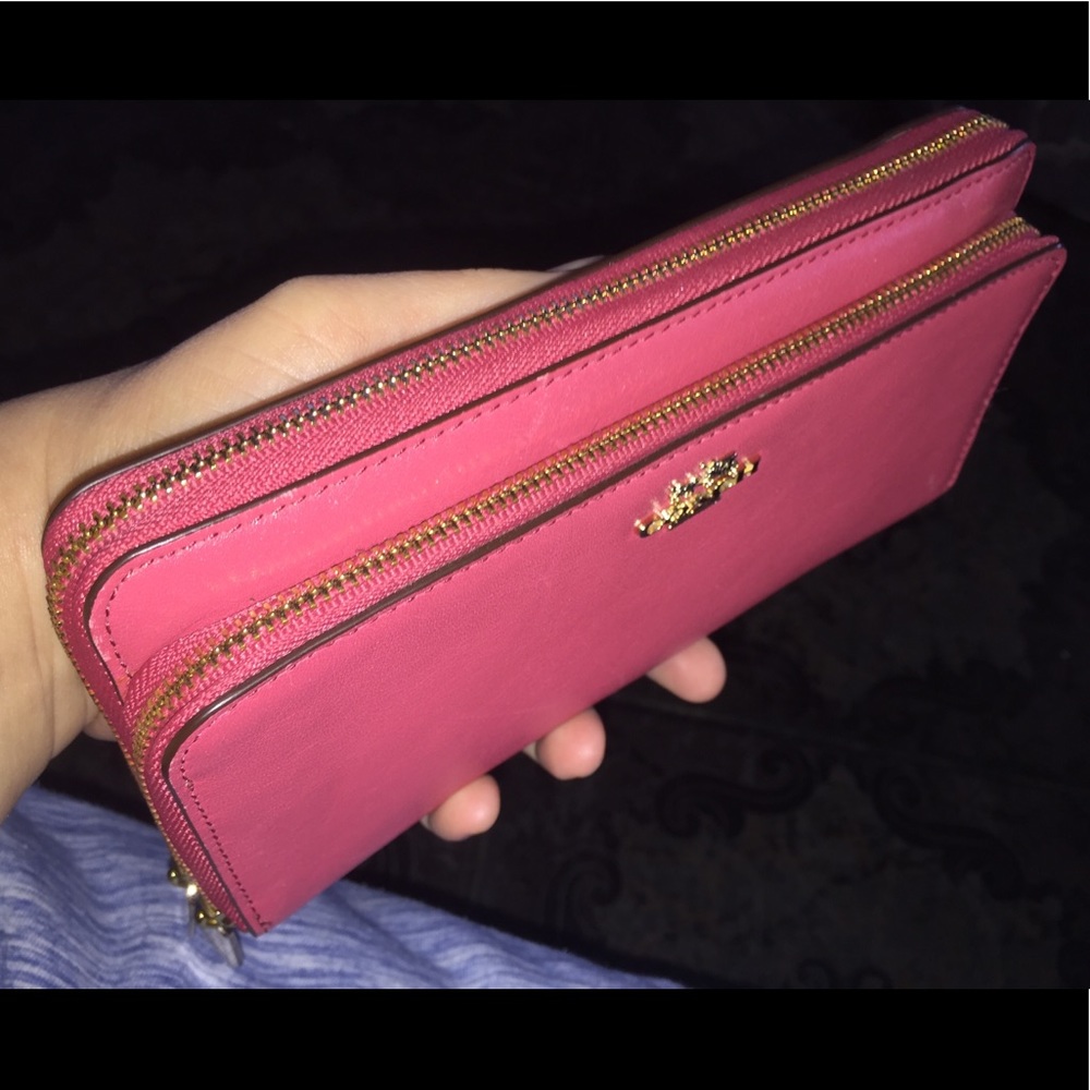 💯 Coach Madison Leather Dbl Accordion Zip Wallet
